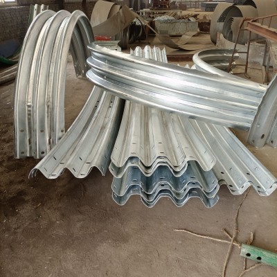 波形護欄彎板多少錢一米_交通安全設施_安全/防護_產品_企騰網(wǎng)工廠